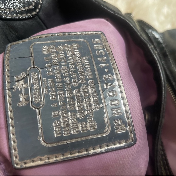 Coach Shoulder Bag - Picture 4 of 4